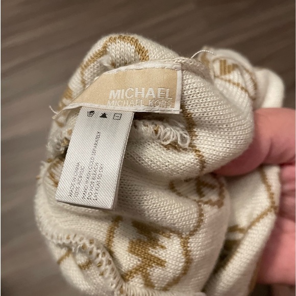 Michael Kors Tan Logo Beanie - Picture 3 of 3